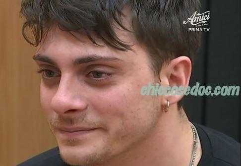 "AMICI 18" - Alessandro Casillo spiega sui social la sua uscita di scena dal talent..