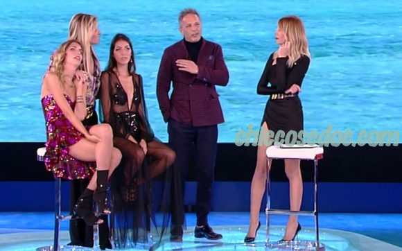 "ISOLA DEI FAMOSI 14" - Sinisa Mihajlovic con le figlie Virginia e Viktorija..